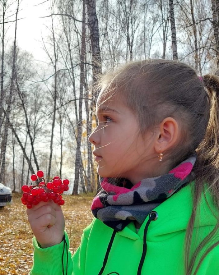 Международный творческий конкурс «В моё окно стучится осень...»  - детский рисунок, поделка, творческая работа, категория школьники, 1 класс, дистанционный конкурс, школьный конкурс