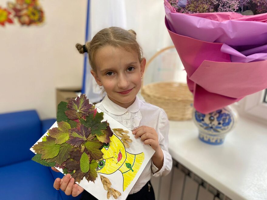 Международный творческий конкурс «Уж небо осенью дышало...»  - детский рисунок, поделка, творческая работа, категория школьники, 3 класс, дистанционный конкурс, школьный конкурс