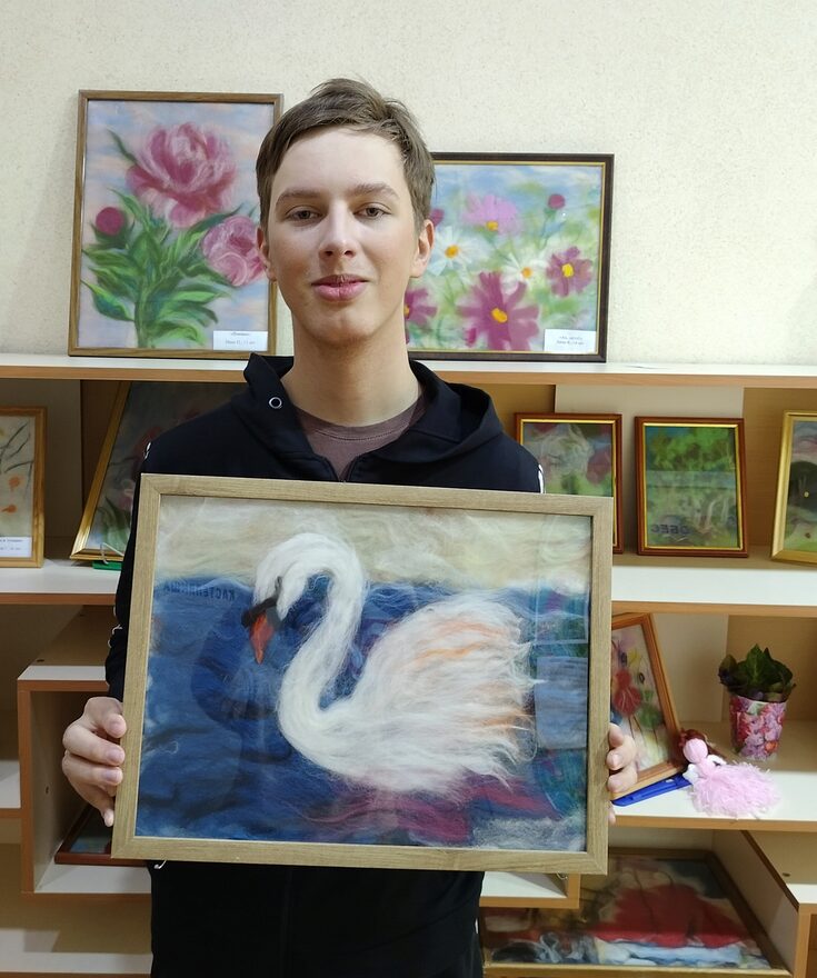 Всероссийский творческий конкурс «Красная книга: растения и животные»  - детский рисунок, поделка, творческая работа, категория школьники, 7 класс, дистанционный конкурс, школьный конкурс