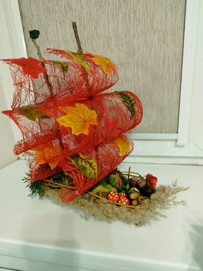 Всероссийский творческий конкурс «Осенняя фантазия»  - детский рисунок, поделка, творческая работа, категория школьники, 7 класс, дистанционный конкурс, школьный конкурс