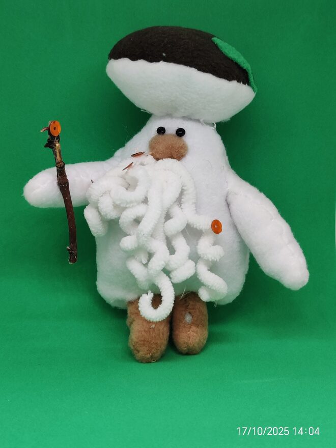 Всероссийский творческий конкурс «Осенняя фантазия»  - детский рисунок, поделка, творческая работа, категория школьники, 4 класс, дистанционный конкурс, школьный конкурс