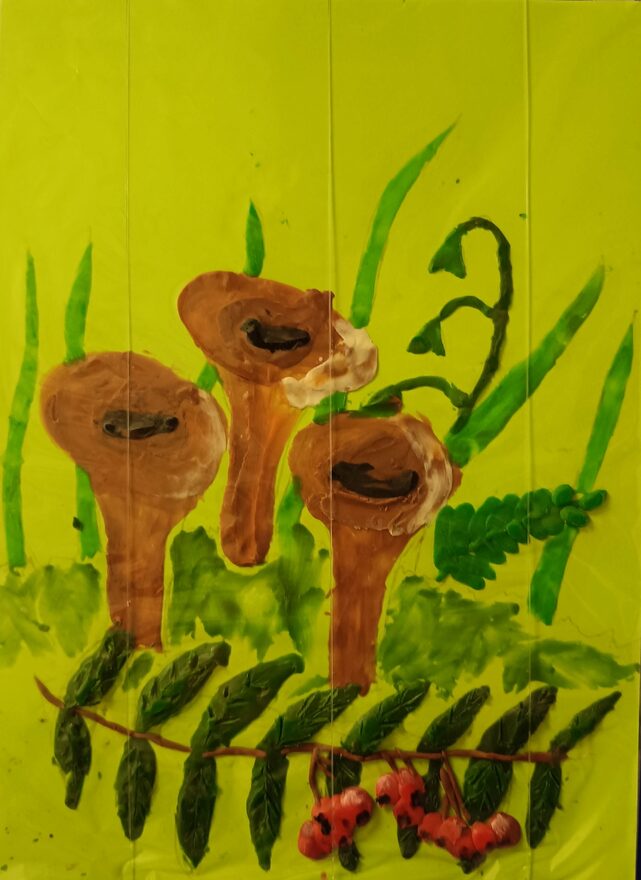 Всероссийский творческий конкурс «Дары осени»  - детский рисунок, поделка, творческая работа, категория школьники, 1 класс, дистанционный конкурс, школьный конкурс