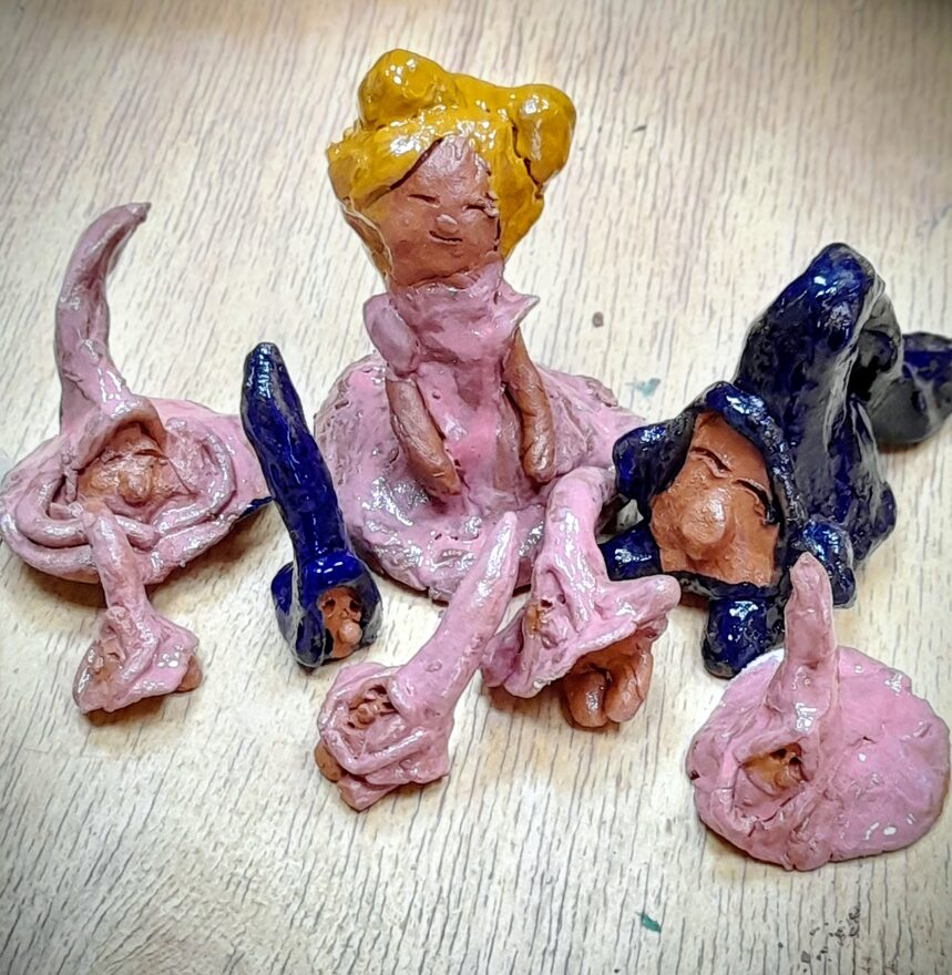 Всероссийский творческий конкурс «В гостях у сказки»  - детский рисунок, поделка, творческая работа, категория школьники, 4 класс, дистанционный конкурс, школьный конкурс