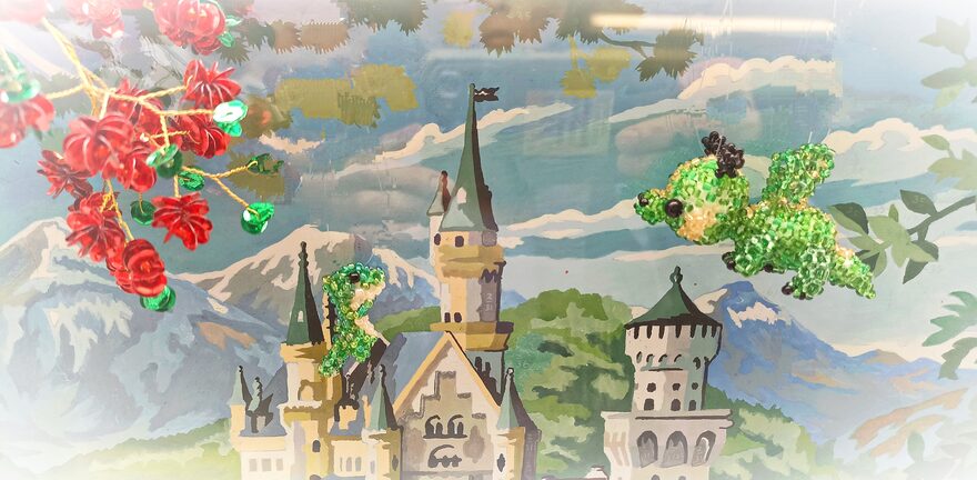 Всероссийский творческий конкурс «В гостях у сказки»  - детский рисунок, поделка, творческая работа, категория школьники, 10 класс, дистанционный конкурс, школьный конкурс