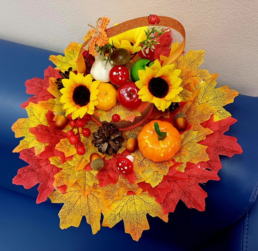 Всероссийский творческий конкурс «Очарование осени»  - детский рисунок, поделка, творческая работа, категория школьники, 2 класс, дистанционный конкурс, школьный конкурс