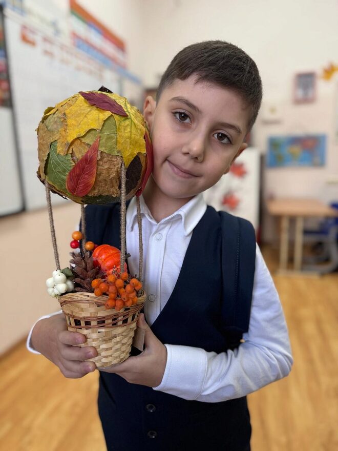 Всероссийский творческий конкурс «Очарование осени»  - детский рисунок, поделка, творческая работа, категория школьники, 1 класс, дистанционный конкурс, школьный конкурс