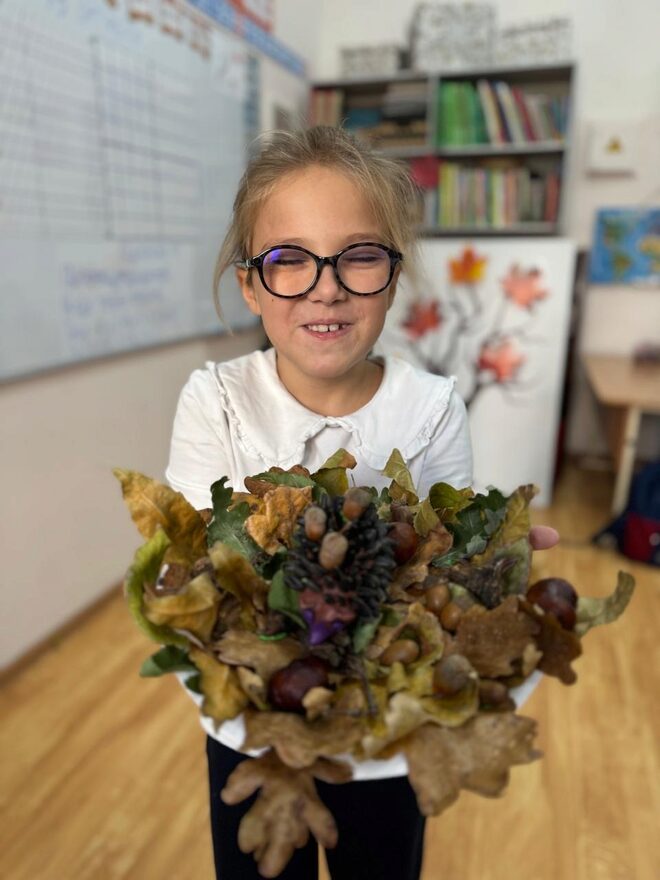 Всероссийский творческий конкурс «Очарование осени»  - детский рисунок, поделка, творческая работа, категория школьники, 1 класс, дистанционный конкурс, школьный конкурс