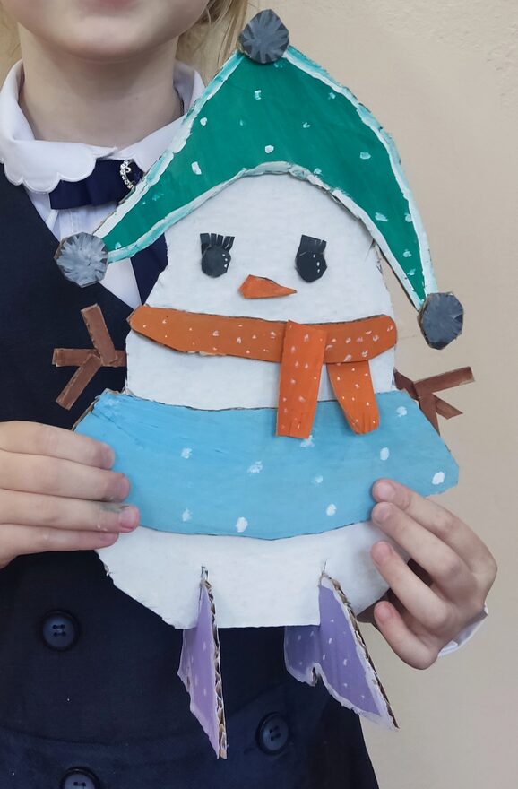 Всероссийский творческий конкурс «Разбросала зима покрывала...»  - детский рисунок, поделка, творческая работа, категория школьники, 1 класс, дистанционный конкурс, школьный конкурс