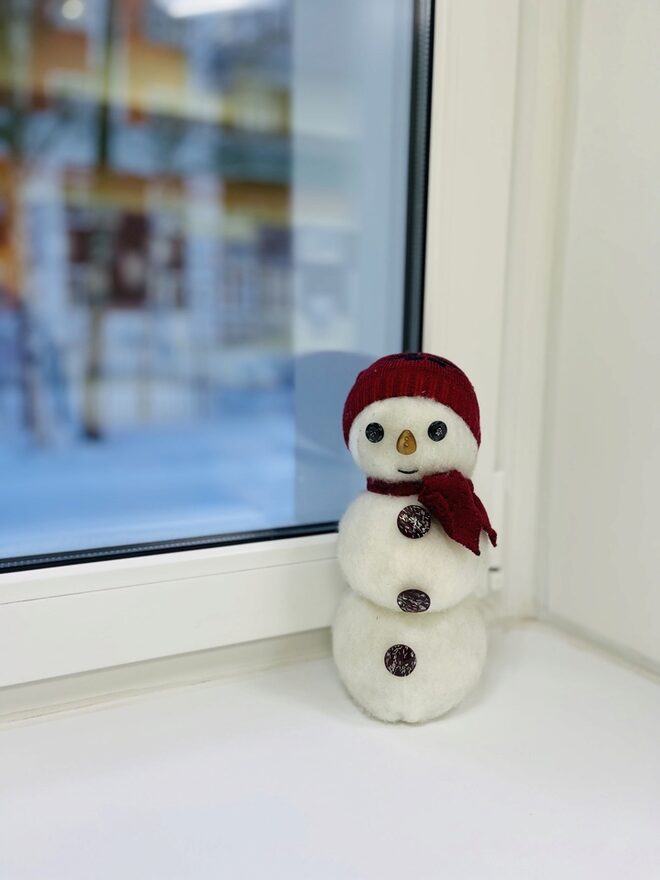 Всероссийский творческий конкурс «Разбросала зима покрывала...»  - детский рисунок, поделка, творческая работа, категория школьники, 1 класс, дистанционный конкурс, школьный конкурс