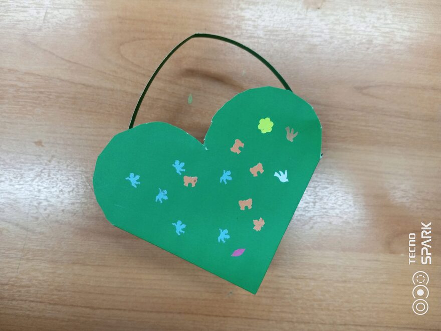 Всероссийский творческий конкурс «Мама – первое слово...»  - детский рисунок, поделка, творческая работа, категория школьники, 1 класс, дистанционный конкурс, школьный конкурс