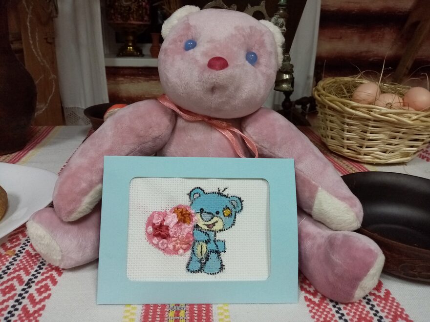 Всероссийский творческий конкурс «Мама – первое слово...»  - детский рисунок, поделка, творческая работа, категория школьники, 3 класс, дистанционный конкурс, школьный конкурс