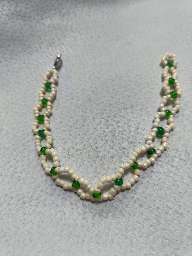 Всероссийский творческий конкурс «Мама – первое слово...»  - детский рисунок, поделка, творческая работа, категория школьники, 4 класс, дистанционный конкурс, школьный конкурс