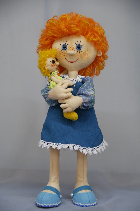 Всероссийский творческий конкурс «Мама – первое слово...»  - детский рисунок, поделка, творческая работа, категория школьники, 7 класс, дистанционный конкурс, школьный конкурс