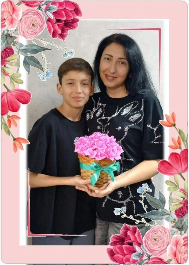 Всероссийский творческий конкурс «Мама – первое слово...»  - детский рисунок, поделка, творческая работа, категория школьники, 5 класс, дистанционный конкурс, школьный конкурс