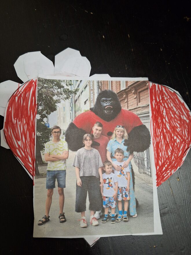 Всероссийский творческий конкурс «Мама – первое слово...»  - детский рисунок, поделка, творческая работа, категория школьники, 1 класс, дистанционный конкурс, школьный конкурс