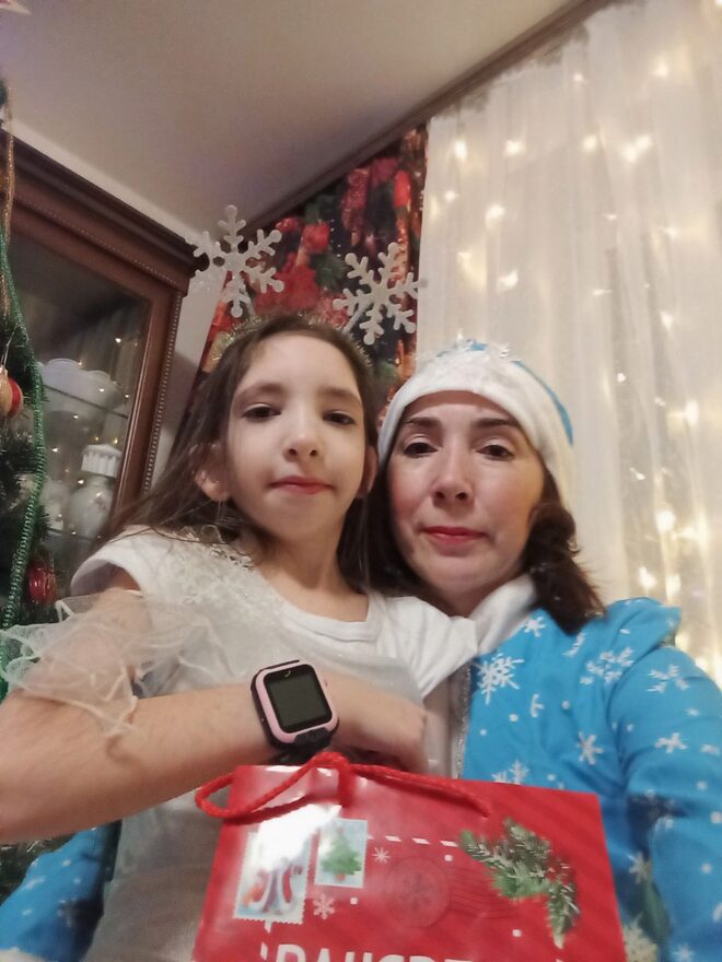 Всероссийский творческий конкурс «Мама – первое слово...»  - детский рисунок, поделка, творческая работа, категория школьники, 3 класс, дистанционный конкурс, школьный конкурс