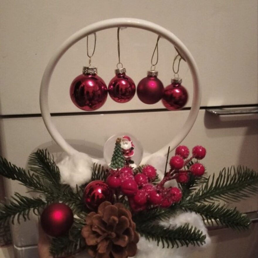 Всероссийский творческий конкурс «Пока часы двенадцать бьют...»  - детский рисунок, поделка, творческая работа, категория школьники, 1 класс, дистанционный конкурс, школьный конкурс