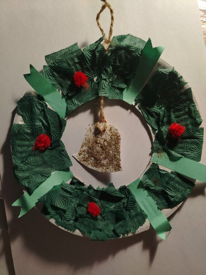 Всероссийский творческий конкурс «Пока часы двенадцать бьют...»  - детский рисунок, поделка, творческая работа, категория дошкольники, детский сад, дистанционный конкурс, школьный конкурс