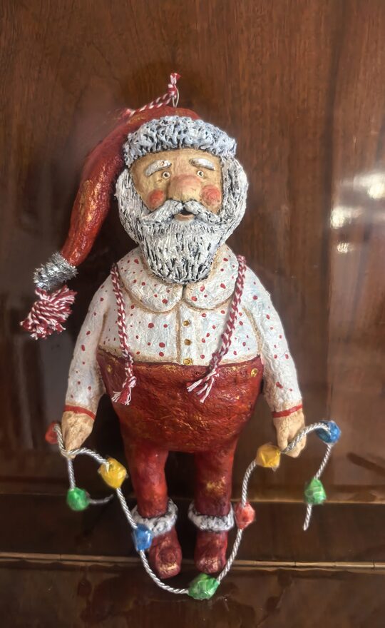 Всероссийский творческий конкурс «Пока часы двенадцать бьют...»  - детский рисунок, поделка, творческая работа, категория школьники, 5 класс, дистанционный конкурс, школьный конкурс