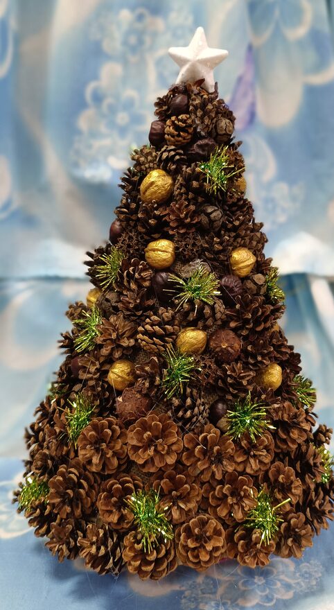 Всероссийский творческий конкурс «Пока часы двенадцать бьют...»  - детский рисунок, поделка, творческая работа, категория взрослые, дистанционный конкурс, школьный конкурс