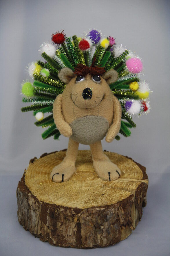 Всероссийский творческий конкурс «Пока часы двенадцать бьют...»  - детский рисунок, поделка, творческая работа, категория школьники, 5 класс, дистанционный конкурс, школьный конкурс