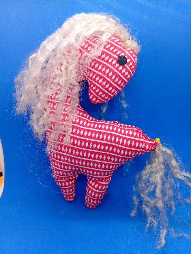 Всероссийский творческий конкурс «Мастерская Деда Мороза»  - детский рисунок, поделка, творческая работа, категория школьники, 4 класс, дистанционный конкурс, школьный конкурс