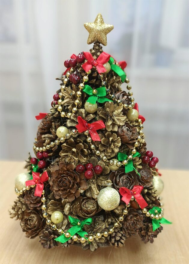 Всероссийский творческий конкурс «Мастерская Деда Мороза»  - детский рисунок, поделка, творческая работа, категория школьники, 8 класс, дистанционный конкурс, школьный конкурс