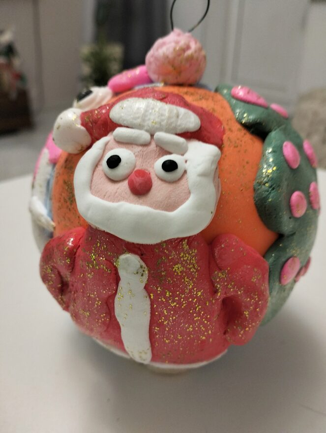 Всероссийский творческий конкурс «Мастерская Деда Мороза»  - детский рисунок, поделка, творческая работа, категория школьники, 1 класс, дистанционный конкурс, школьный конкурс