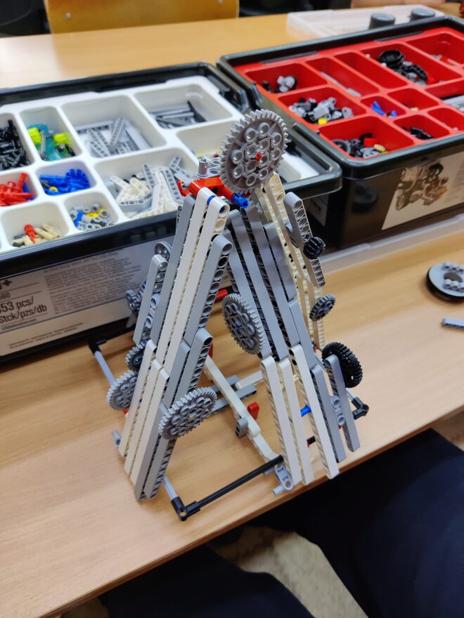 Всероссийский творческий конкурс «Мастерская Деда Мороза»  - детский рисунок, поделка, творческая работа, категория школьники, 6 класс, дистанционный конкурс, школьный конкурс