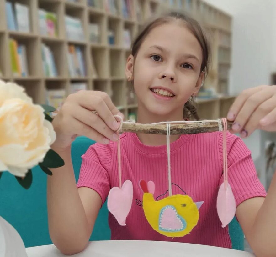 Всероссийский творческий конкурс «Первая песенка весны»  - детский рисунок, поделка, творческая работа, категория школьники, 4 класс, дистанционный конкурс, школьный конкурс