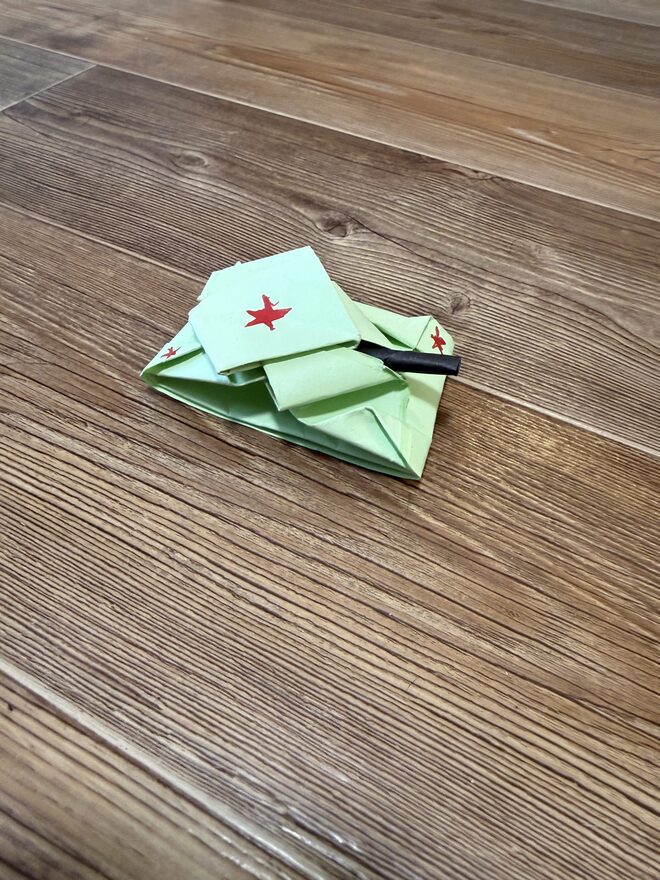 Всероссийский творческий конкурс «Защитникам Отечества посвящается...»  - детский рисунок, поделка, творческая работа, категория школьники, 1 класс, дистанционный конкурс, школьный конкурс