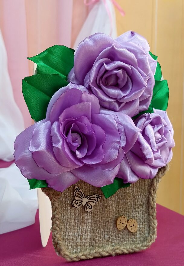 Всероссийский творческий конкурс «8 Марта - праздник весны, цветов и любви»  - детский рисунок, поделка, творческая работа, категория школьники, 2 класс, дистанционный конкурс, школьный конкурс