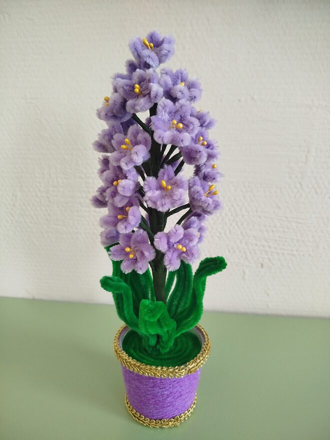 Всероссийский творческий конкурс «8 Марта - праздник весны, цветов и любви»  - детский рисунок, поделка, творческая работа, категория школьники, 6 класс, дистанционный конкурс, школьный конкурс