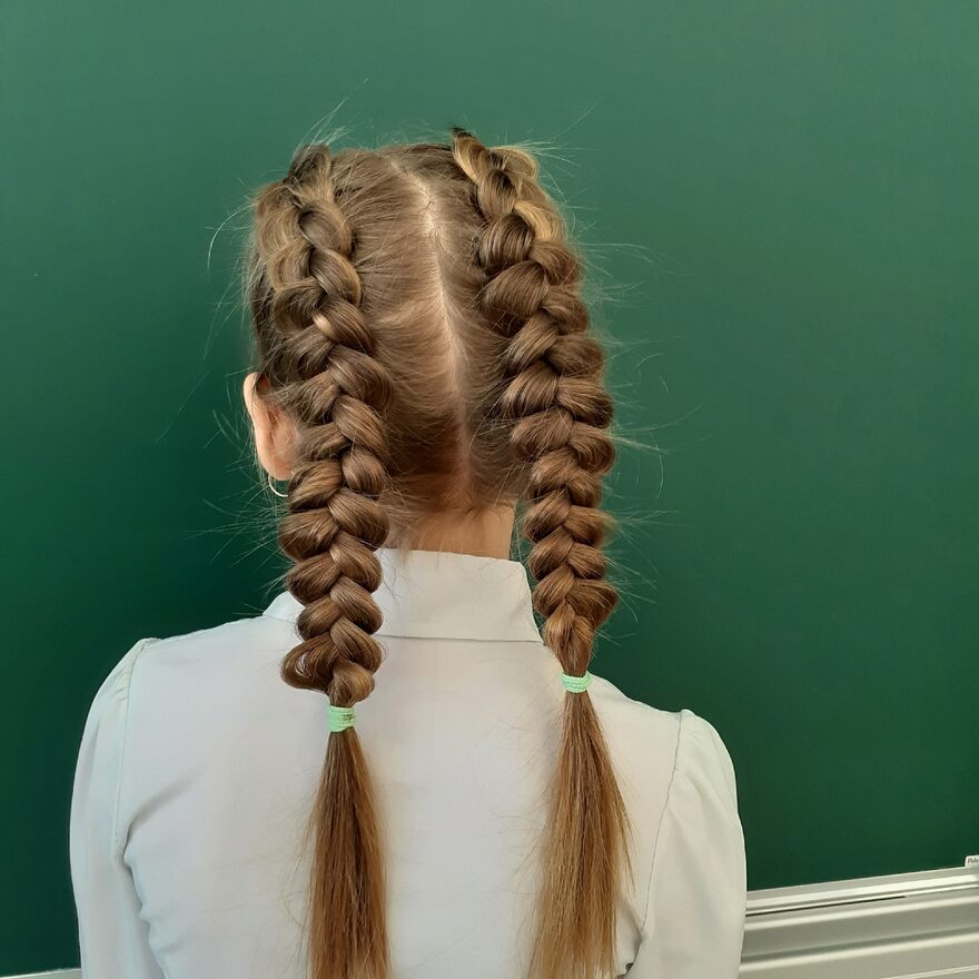 Всероссийский творческий конкурс «8 Марта - праздник весны, цветов и любви»  - детский рисунок, поделка, творческая работа, категория школьники, 5 класс, дистанционный конкурс, школьный конкурс