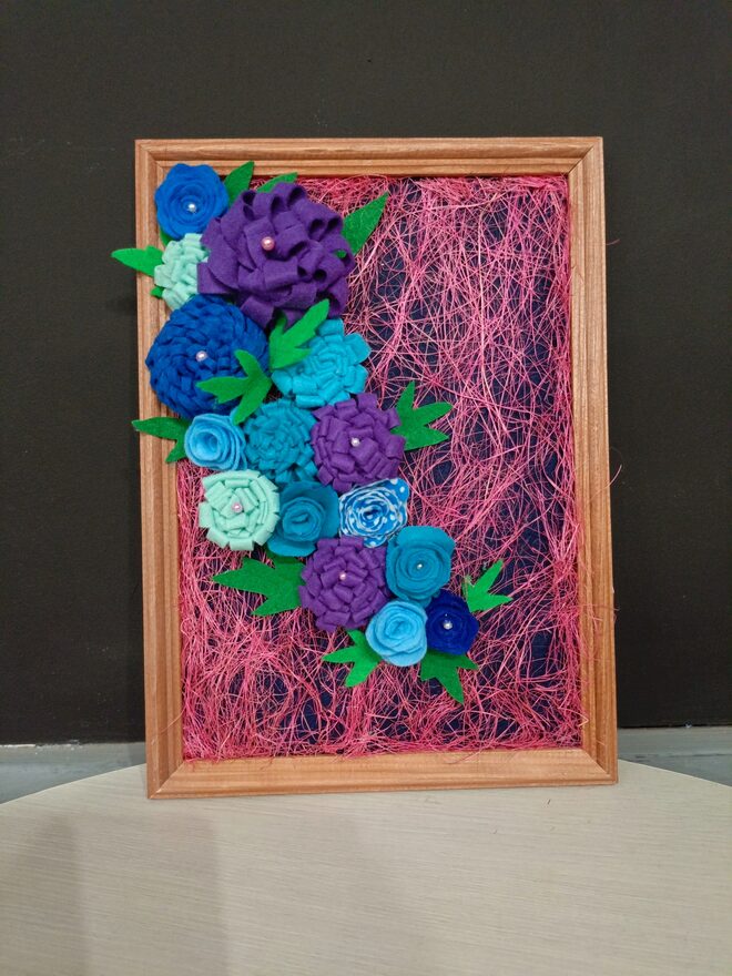 Всероссийский творческий конкурс «8 Марта - праздник весны, цветов и любви»  - детский рисунок, поделка, творческая работа, категория школьники, 7 класс, дистанционный конкурс, школьный конкурс