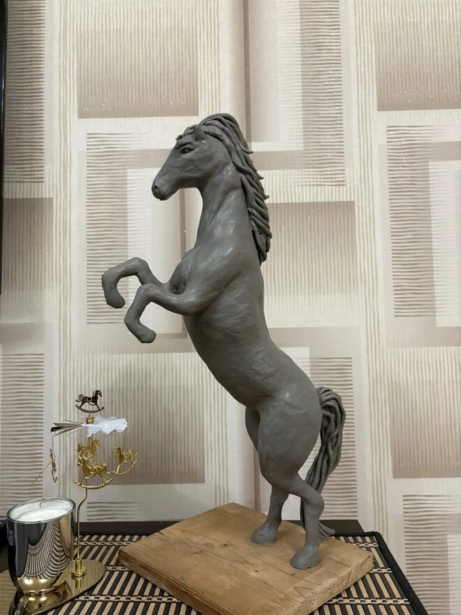 Всероссийский творческий конкурс «В мире животных»  - детский рисунок, поделка, творческая работа, категория школьники, 7 класс, дистанционный конкурс, школьный конкурс