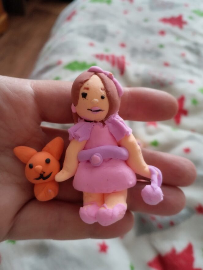 Всероссийский творческий конкурс «Любимые сказки и мультфильмы»  - детский рисунок, поделка, творческая работа, категория школьники, 3 класс, дистанционный конкурс, школьный конкурс