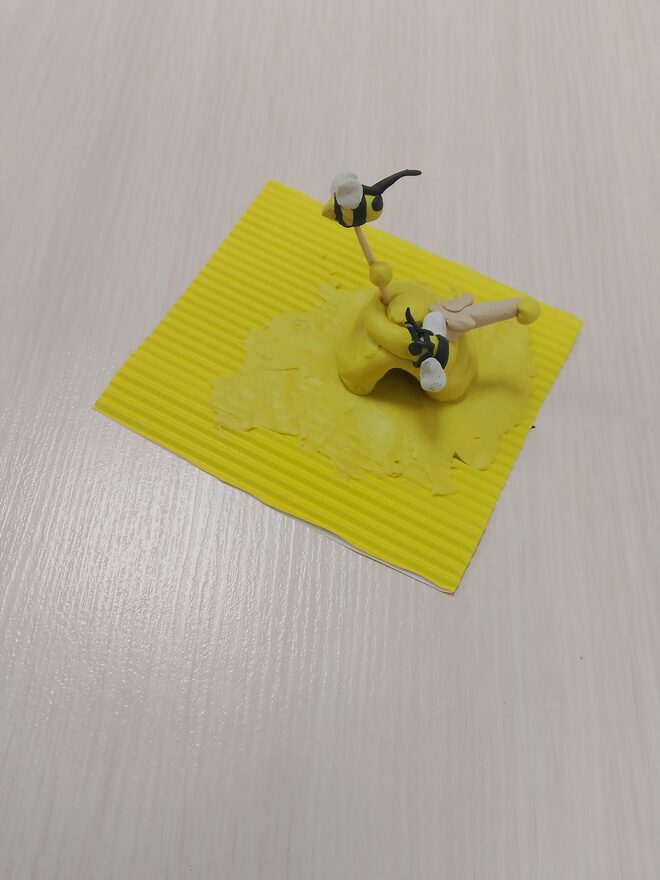 Всероссийский творческий конкурс «Любимые сказки и мультфильмы»  - детский рисунок, поделка, творческая работа, категория школьники, 1 класс, дистанционный конкурс, школьный конкурс