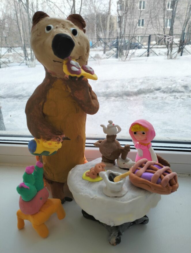 Всероссийский творческий конкурс «Любимые сказки и мультфильмы»  - детский рисунок, поделка, творческая работа, категория школьники, 4 класс, дистанционный конкурс, школьный конкурс