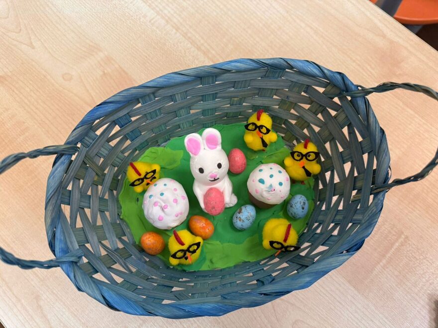 Всероссийский творческий конкурс «Пасхальные традиции»  - детский рисунок, поделка, творческая работа, категория школьники, 3 класс, дистанционный конкурс, школьный конкурс