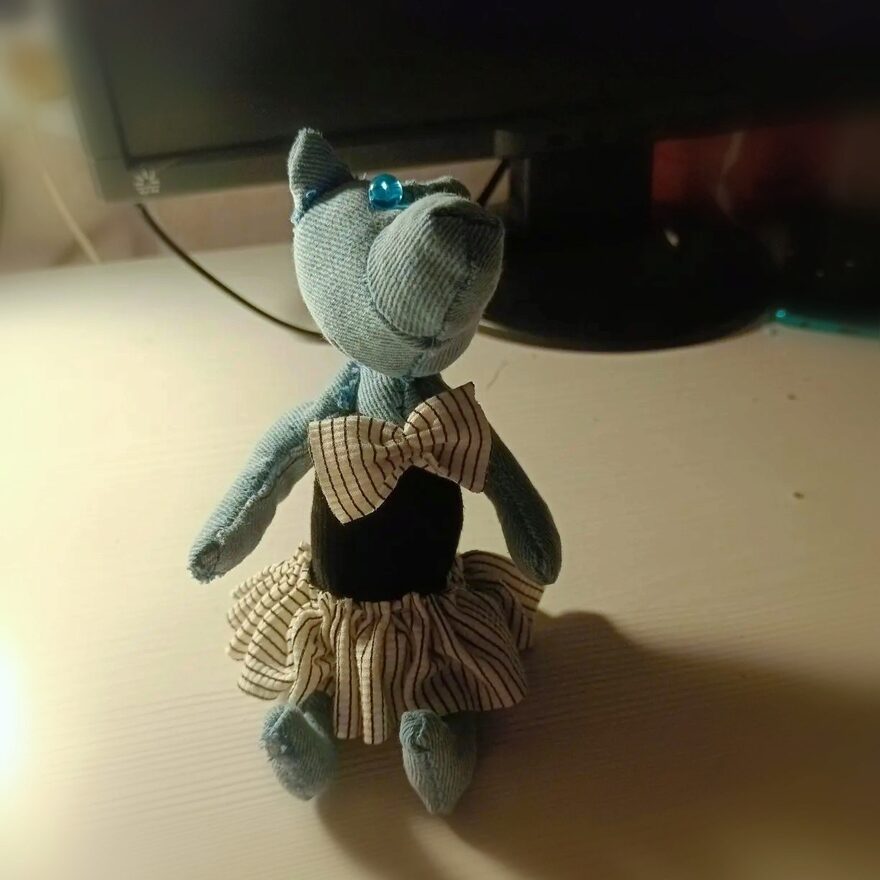 Всероссийский творческий конкурс «Дверца открывается - сказка начинается...»  - детский рисунок, поделка, творческая работа, категория школьники, 7 класс, дистанционный конкурс, школьный конкурс