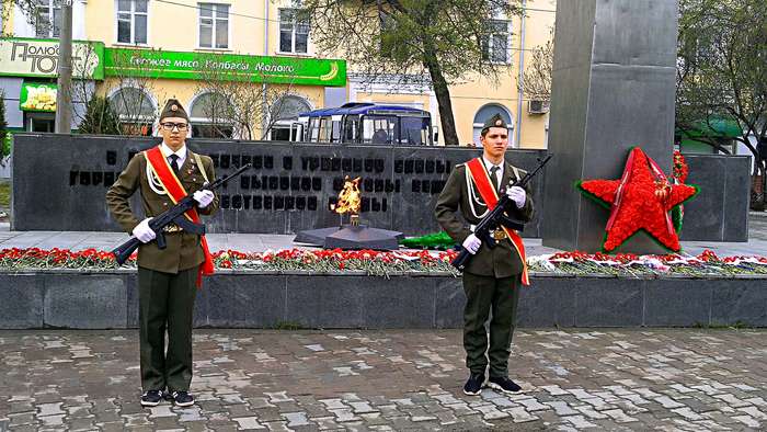 Международный творческий конкурс «Великая Победа»  - детский рисунок, поделка, творческая работа, категория взрослые, дистанционный конкурс, школьный конкурс