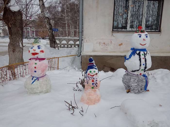 Международный творческий конкурс «Однажды, в студёную зимнюю пору...»  - детский рисунок, поделка, творческая работа, категория школьники, 4 класс, дистанционный конкурс, школьный конкурс